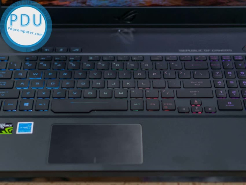 Nội quan Laptop cũ ASUS ROG Zephyrus M GM501 I7-8750H| RAM 16GB| SSD 256GB| CARD GTX 1060| FULL HD
