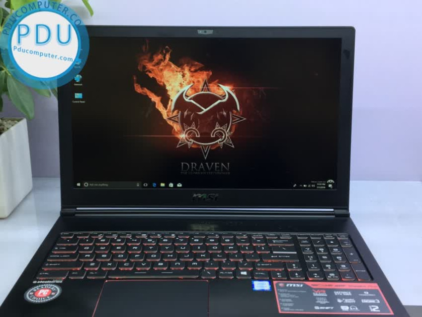 ngoài hình Laptop Cũ MSI GS63 7RF Stealth Pro Core i7-7700HQ, RAM 16GB, SSD 128+HDD 1TB, NVIDIA GeForce GTX 1060 (6GB), 15.6 inch Full HD