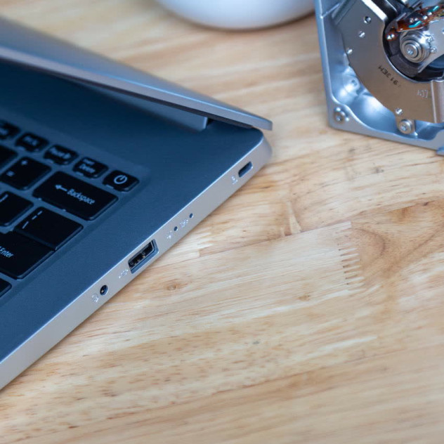 ngoài hình Laptop Acer Aspire 5 A514-53-50P9 (NX.HUSSV.004) (i5 1035G1/8GB RAM/512GB SSD/14.0 inch FHD/Win 10/Bạc)