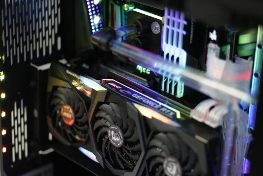 ngoài hình PC GAMING EAGLE 001 (I9 9900K/Z390/32GB RAM/1TB SSD/RTX 2080Ti/ 850W/WaterCooling EK/RGB/Win 10 Pro)